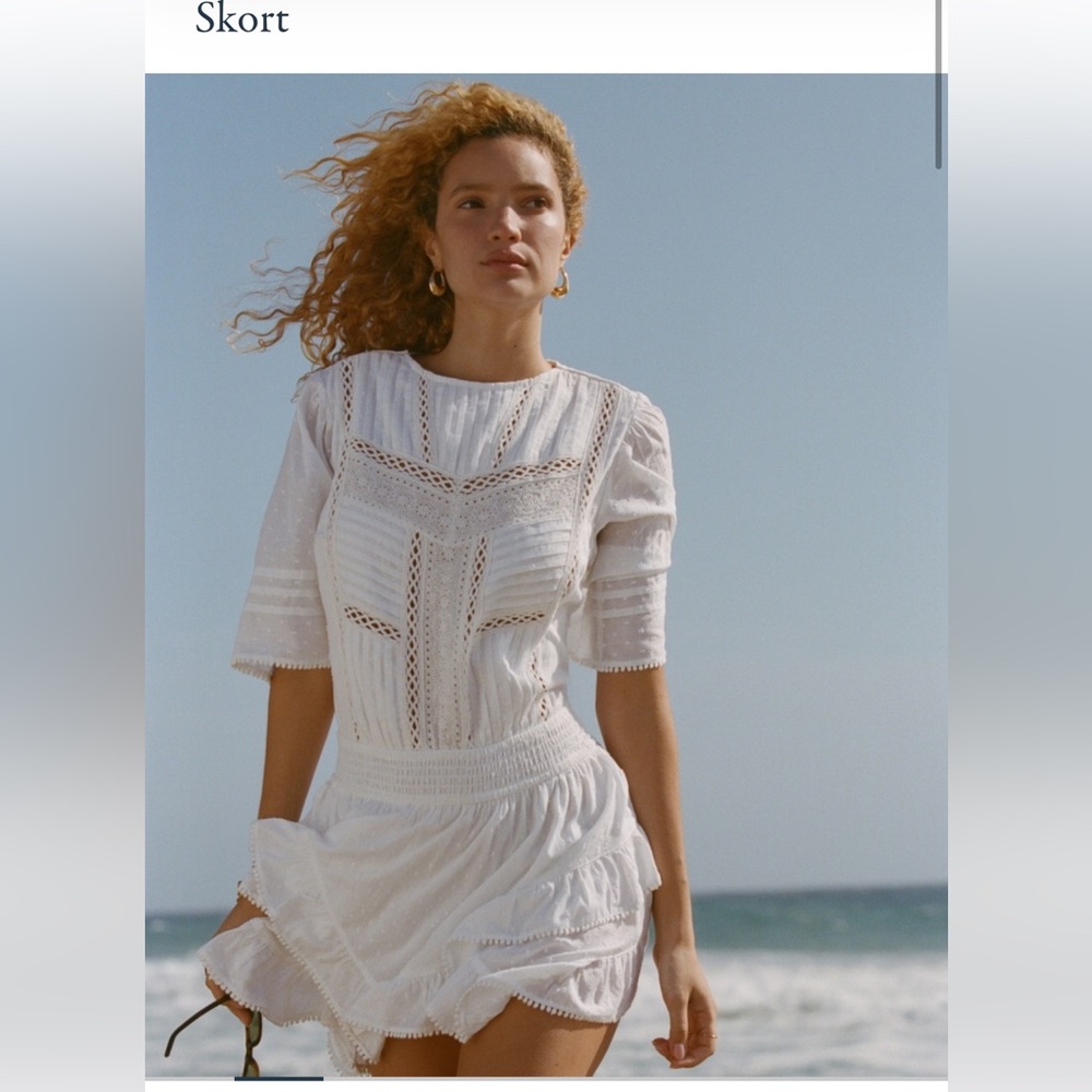 Abercrombie & Fitch White Ruffle Skort
